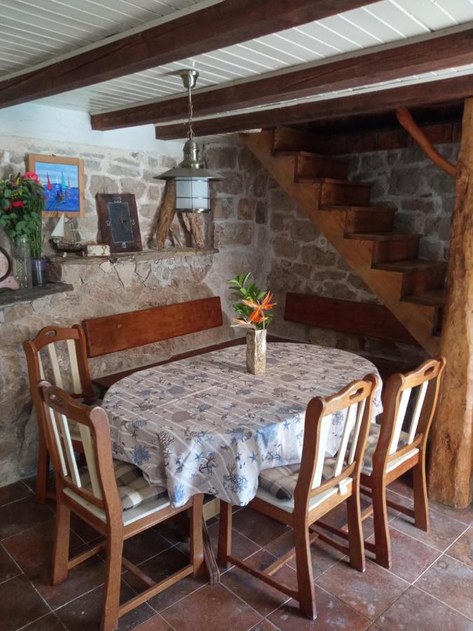 Holiday Home - Pavenka Donje Selo na Šolti Exteriér fotografie