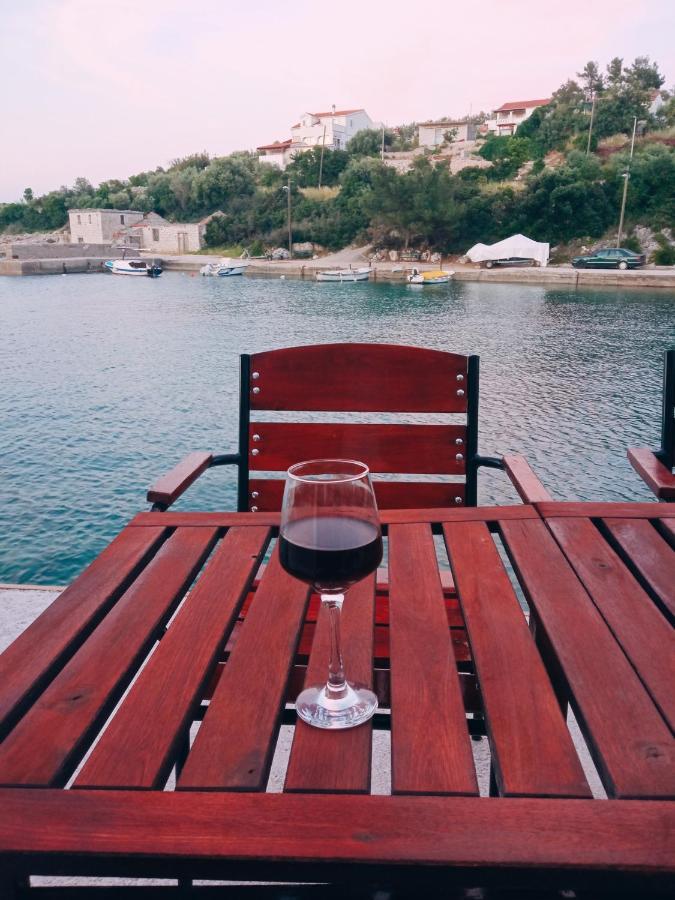 Holiday Home - Pavenka Donje Selo na Šolti Exteriér fotografie